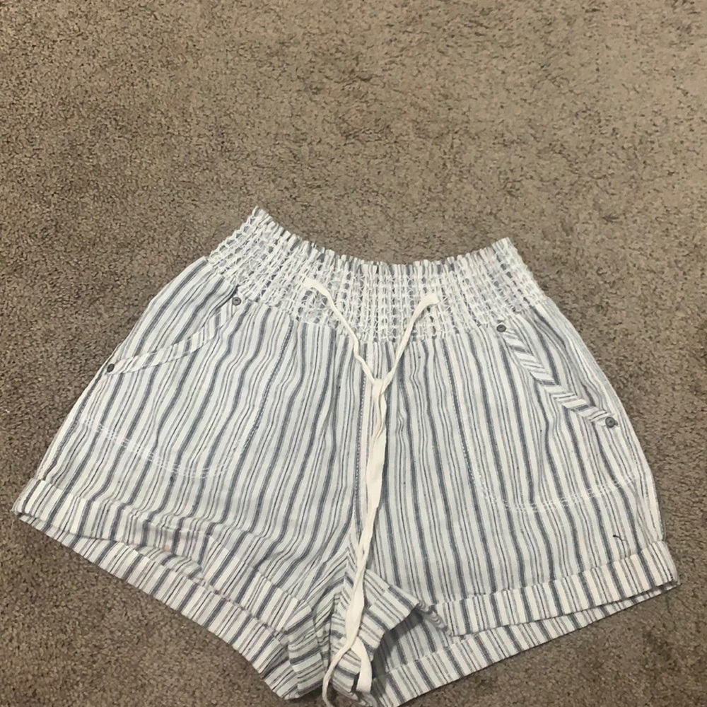 Women’s Cinch-Waist Shorts
